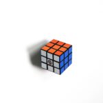 Miten ratkaista Rubikin kuutio – helpot vinkit ja temput